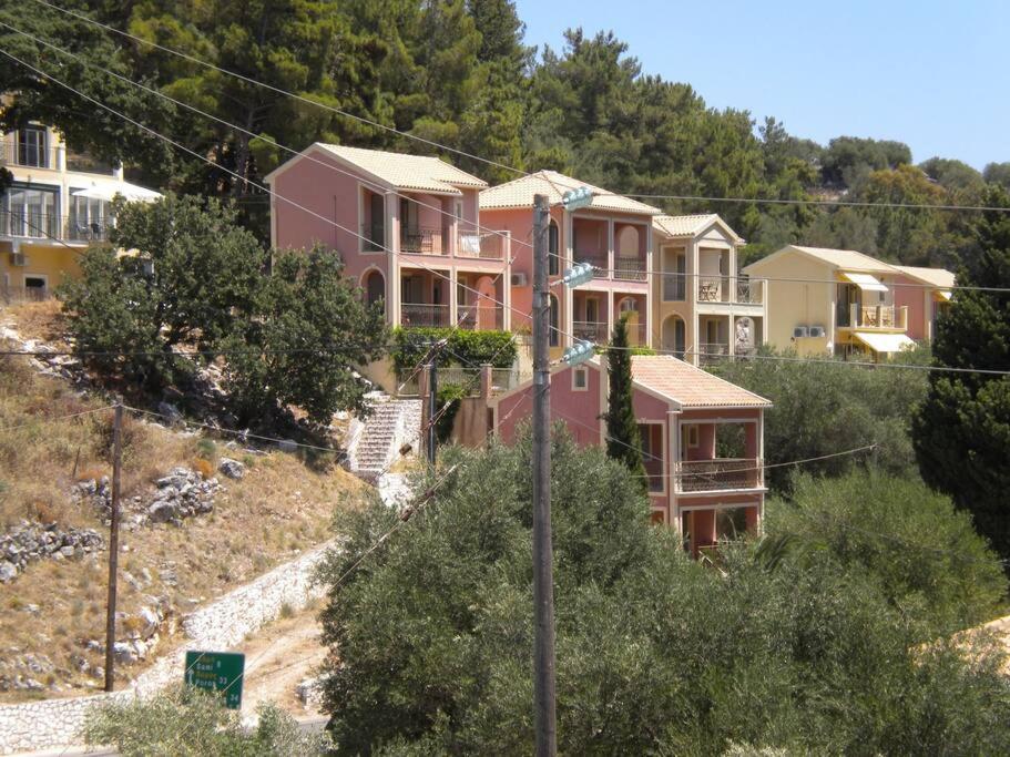 Irida Villa Agia Efimia Екстериор снимка